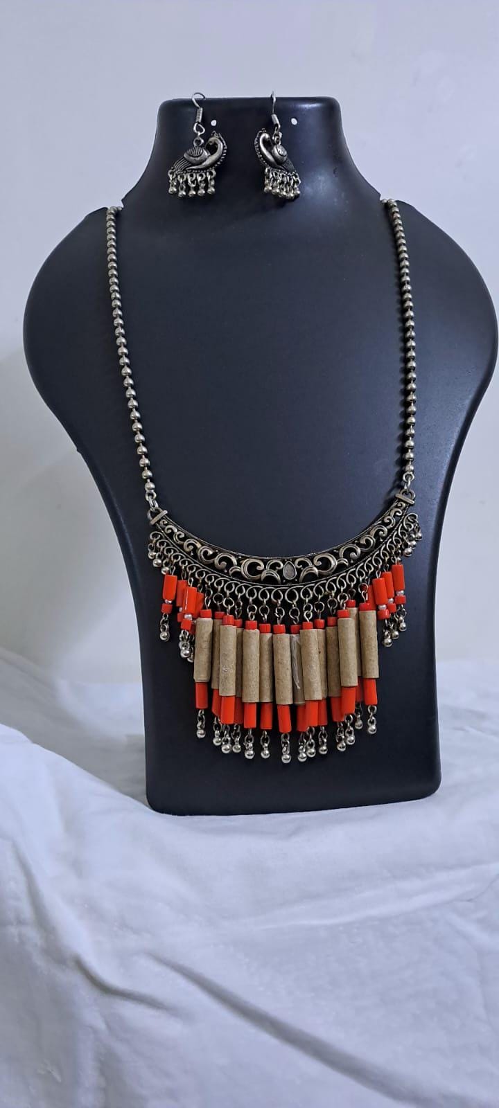 Silver oxidised pendant necklace set with paper beads fringes