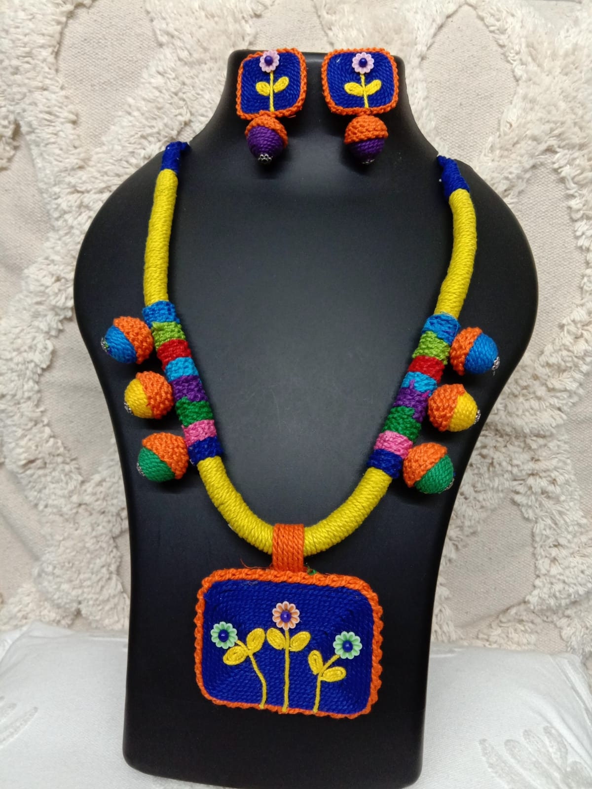 Handmade thread jewellery for summers