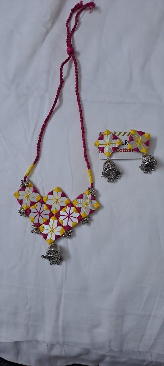 Kutchwork glass necklace set with matching earrings