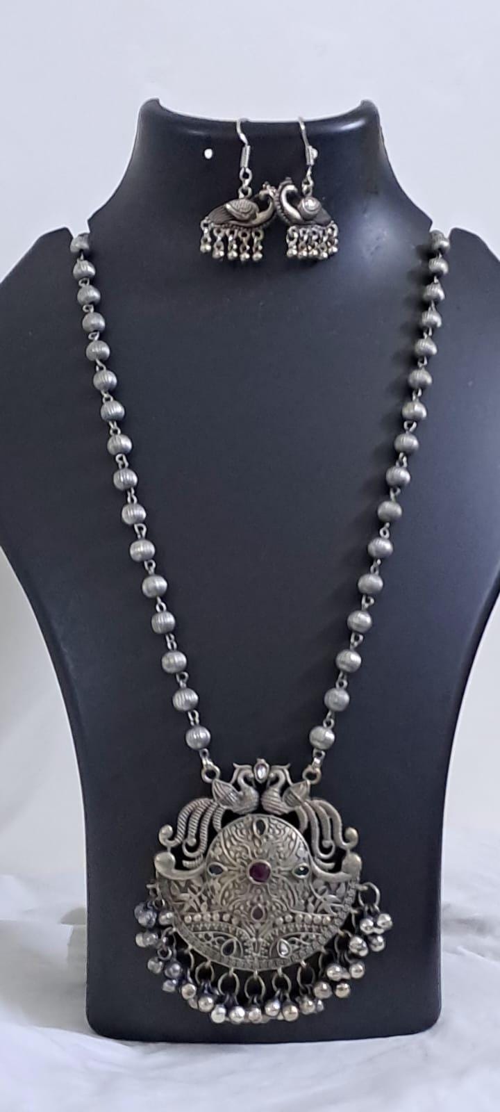 Exclusive light weight silver oxidised set.