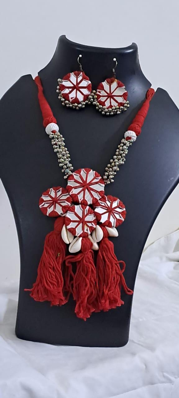 Stunning handmade Kutch Glass work necklace with matching glass work earrings