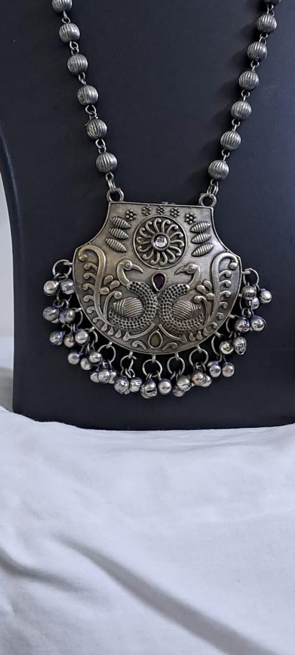 Exclusive light weight silver oxidised set.
