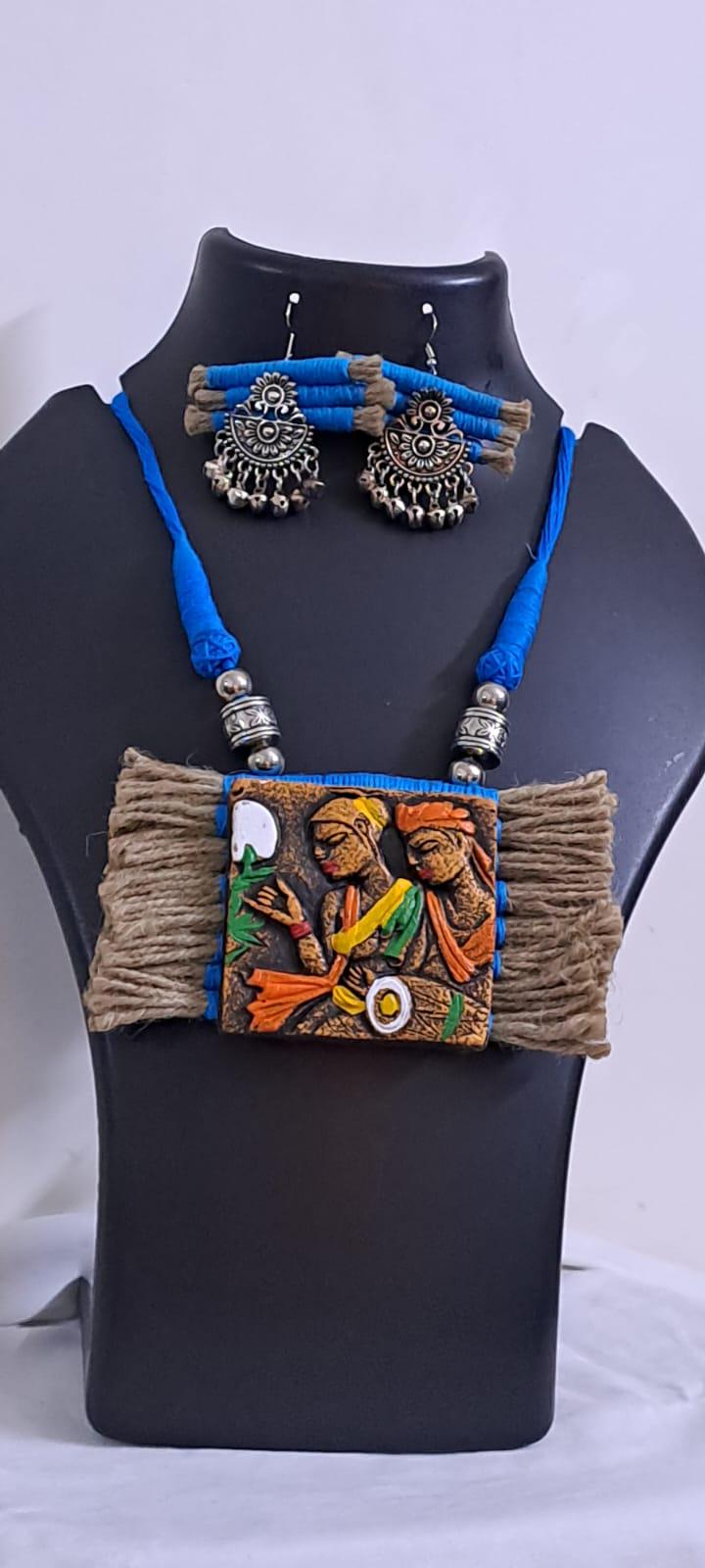 Terracotta and thread necklace
