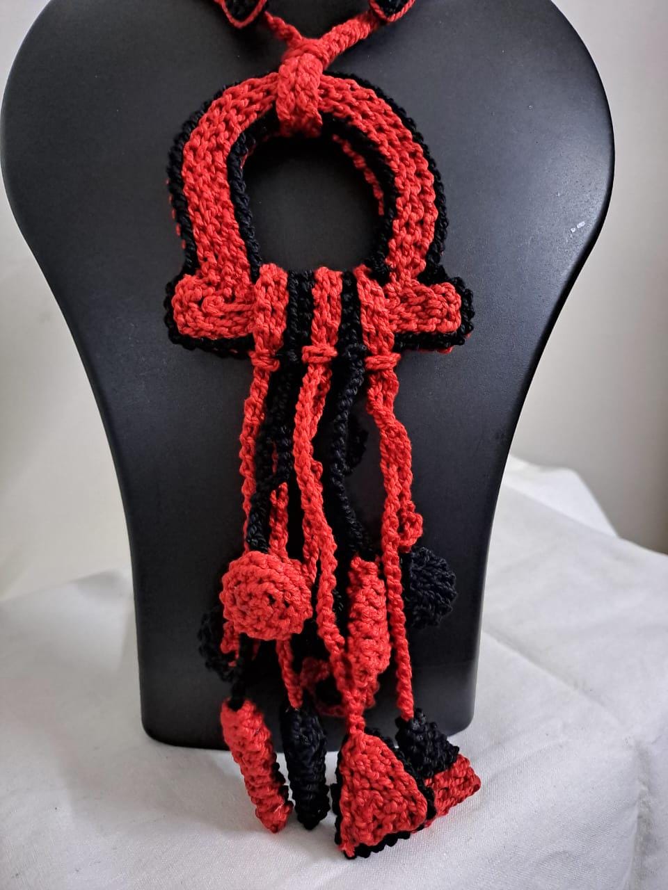 Crochet thread necklace set with fringes and matching earrings