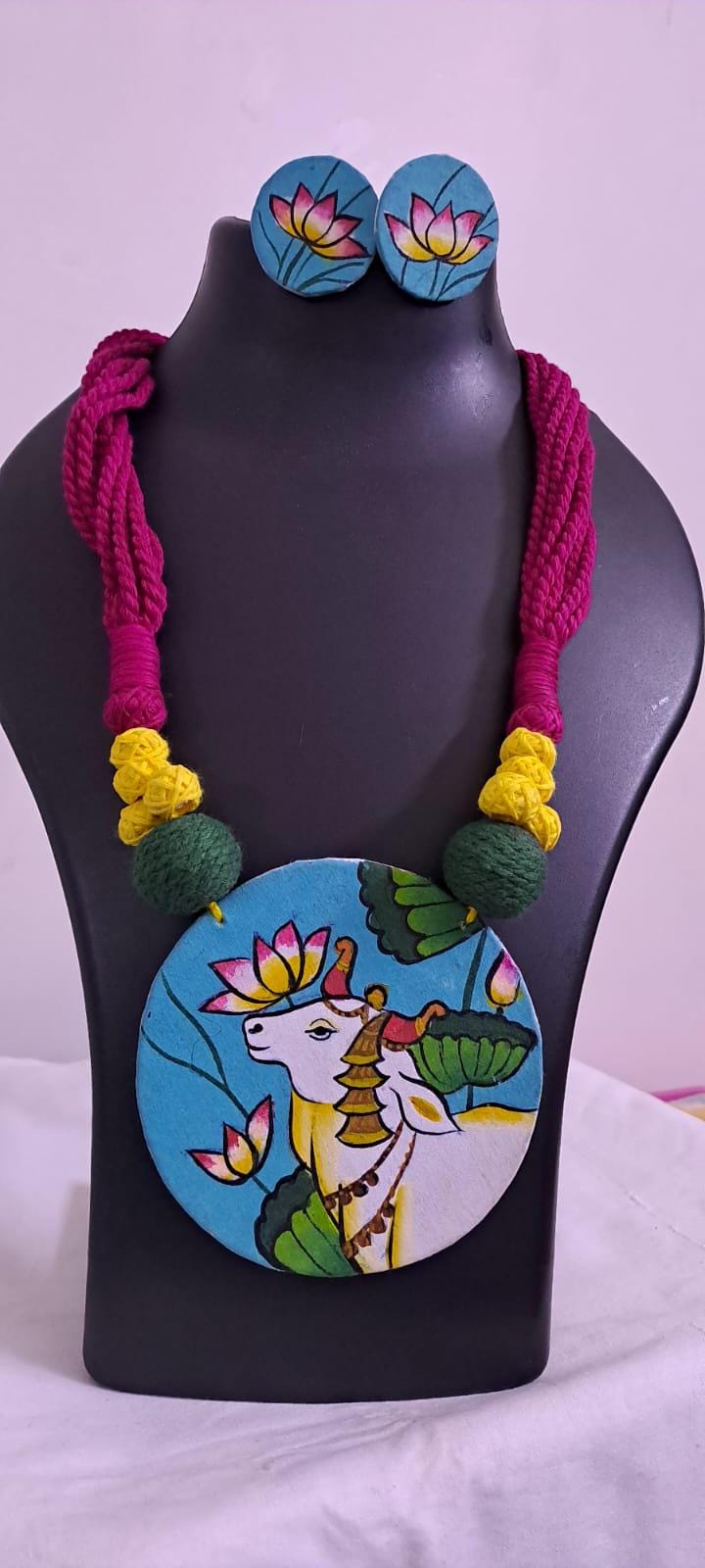Handpainted fabric jewellery set with matching earrings