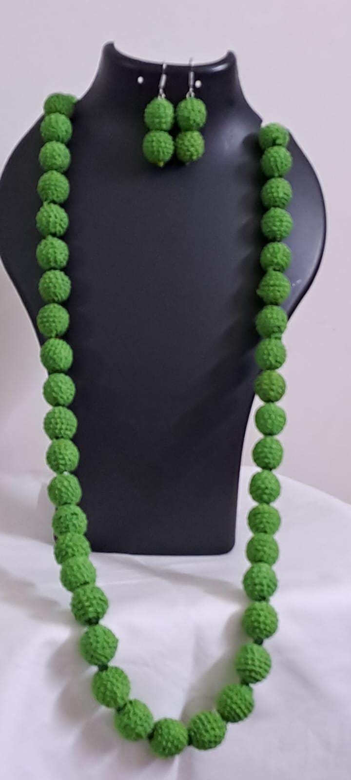 Exclusive green thread beads long necklace set with matching earrings