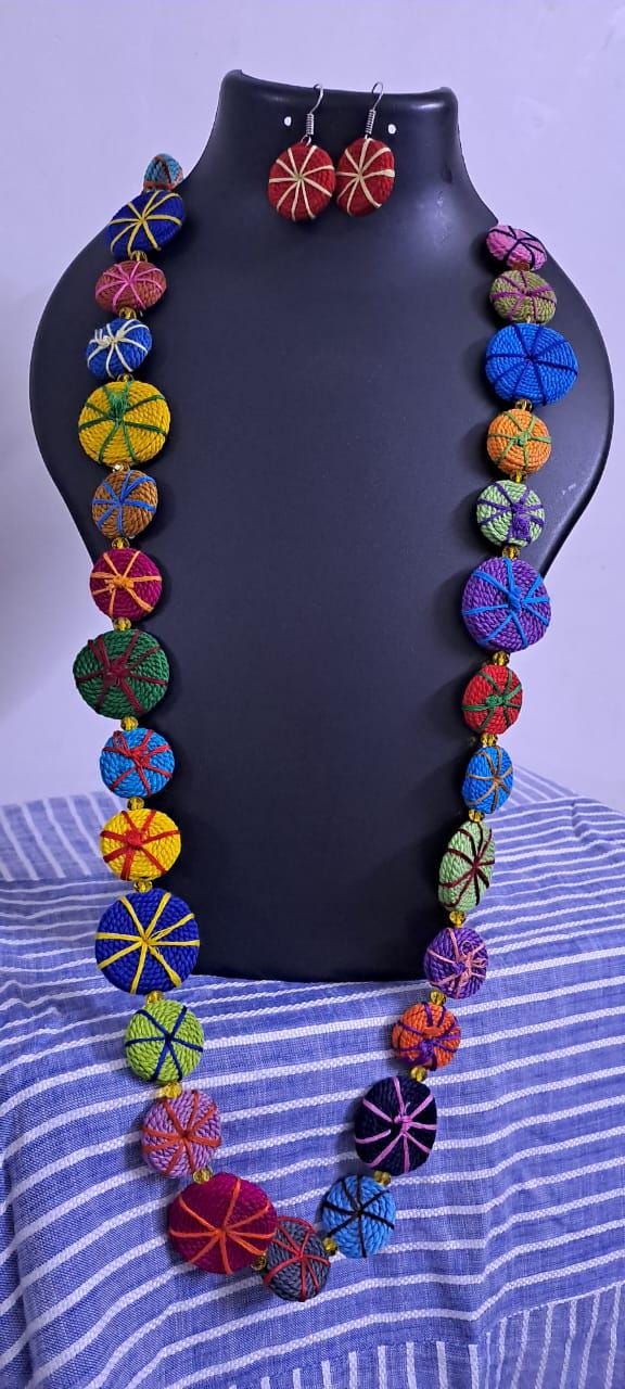 Exclusive multicoloured flat thread beads long necklace set with matching earrings (red)