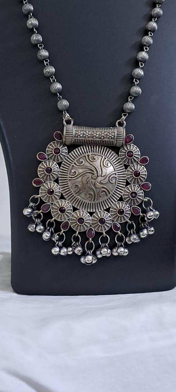 Exclusive light weight silver oxidised set.