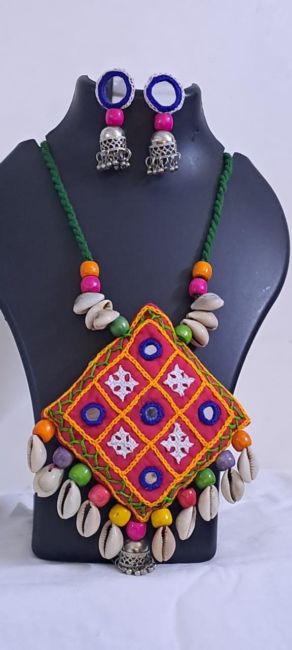Hand embroidered Kutch Pattern fabric necklace set with matching earrings