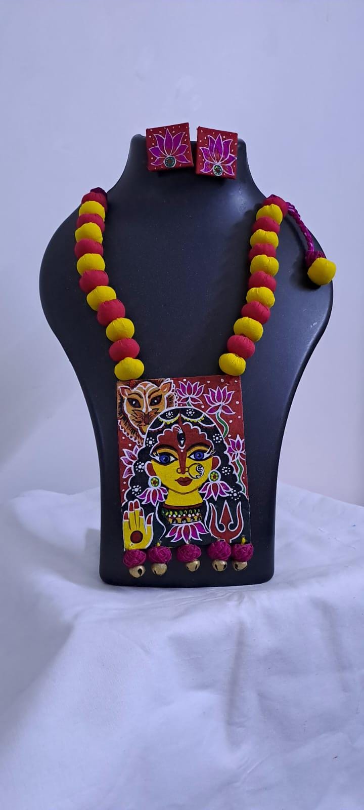 Handpainted fabric jewellery set with matching earrings