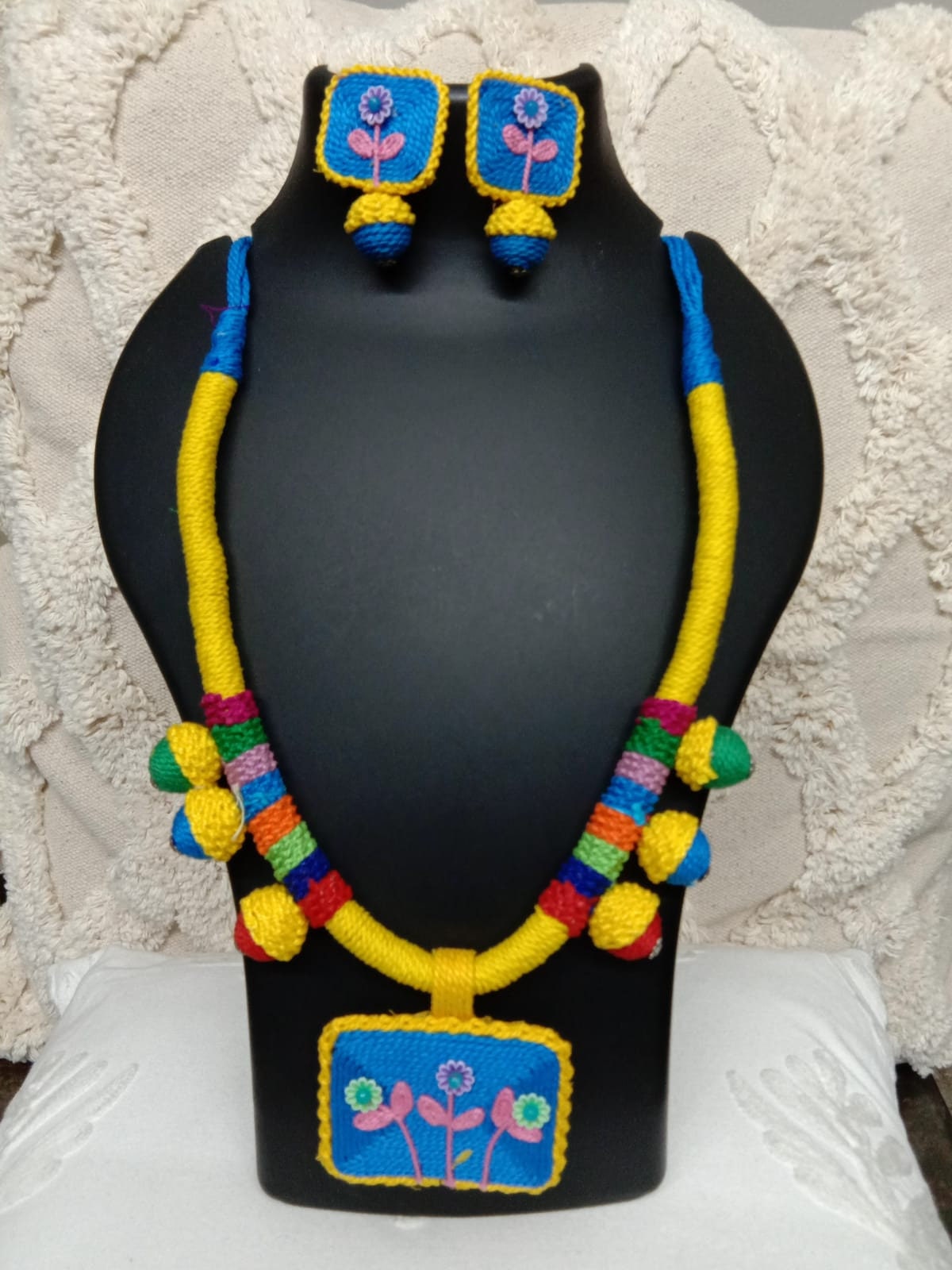 Handmade thread jewellery for summers
