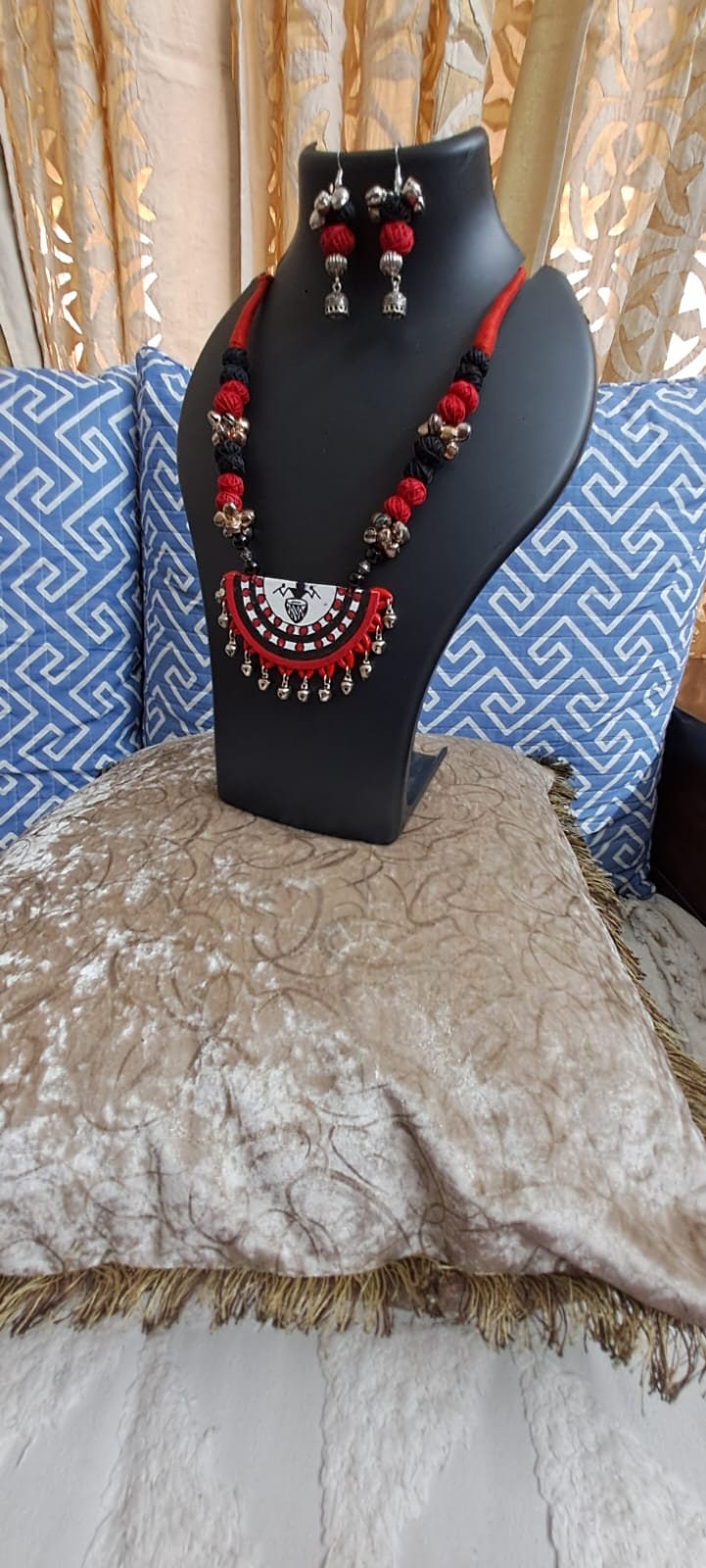 Handpainted fabric set with thread beads