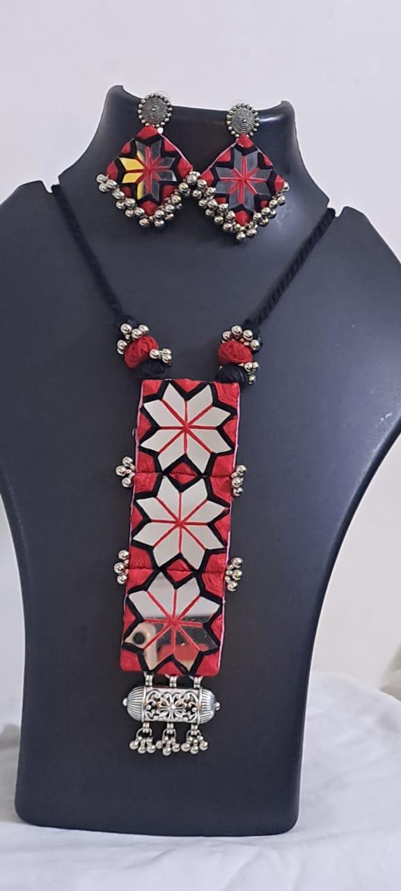 Kutchwork glass necklace set with matching earrings