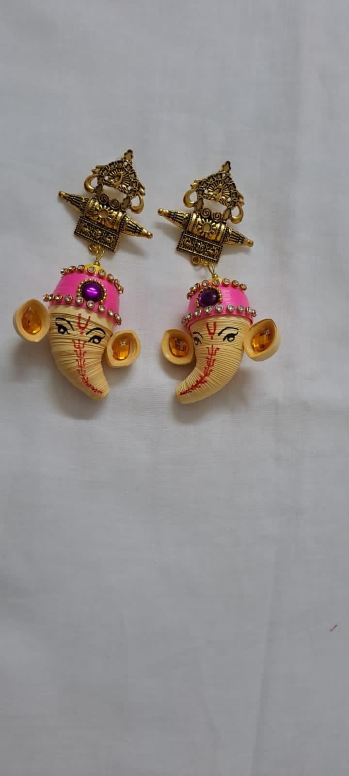 Paper quilling Ganesha earrings