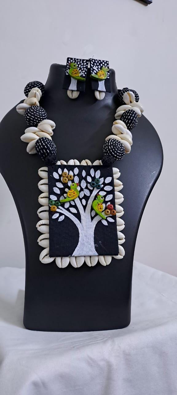 Handpainted fabric jewellery set with matching earrings