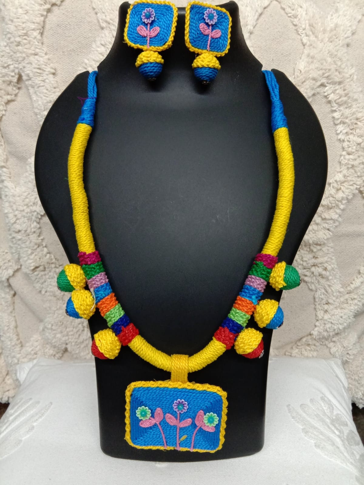 Handmade thread jewellery for summers