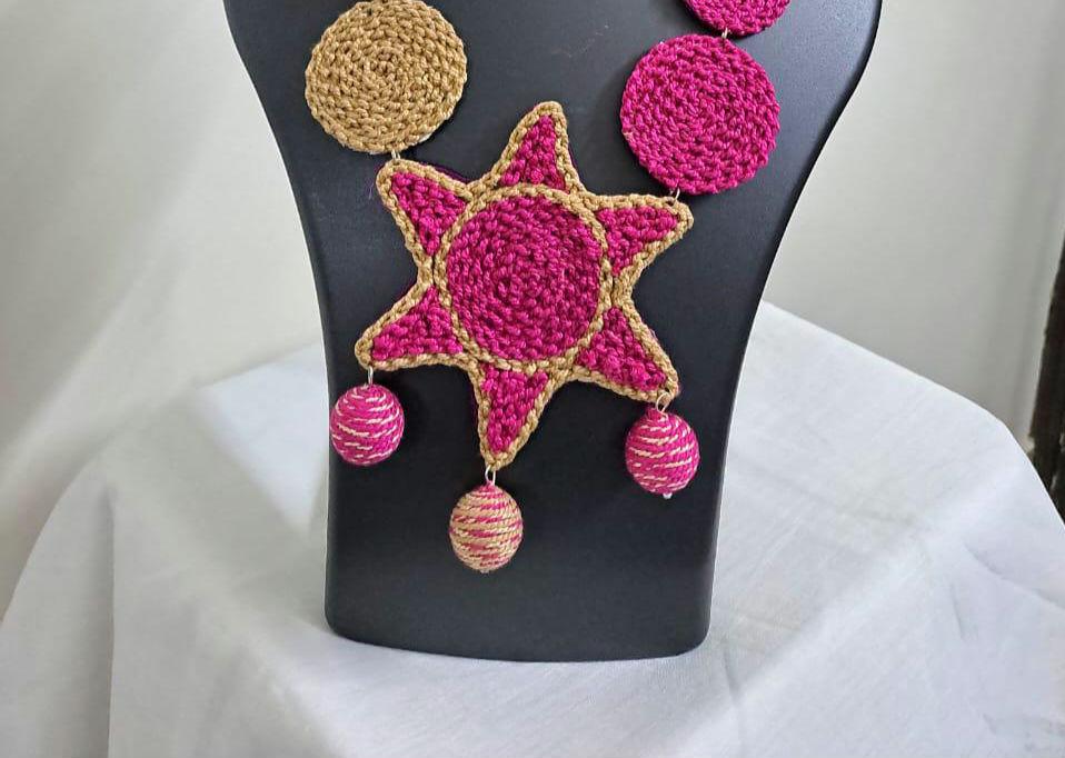 Handmade crochet jewellery set with matching earrings