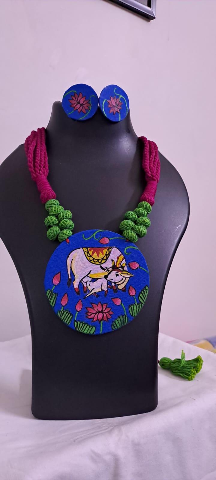 Handpainted fabric necklace set with earrings