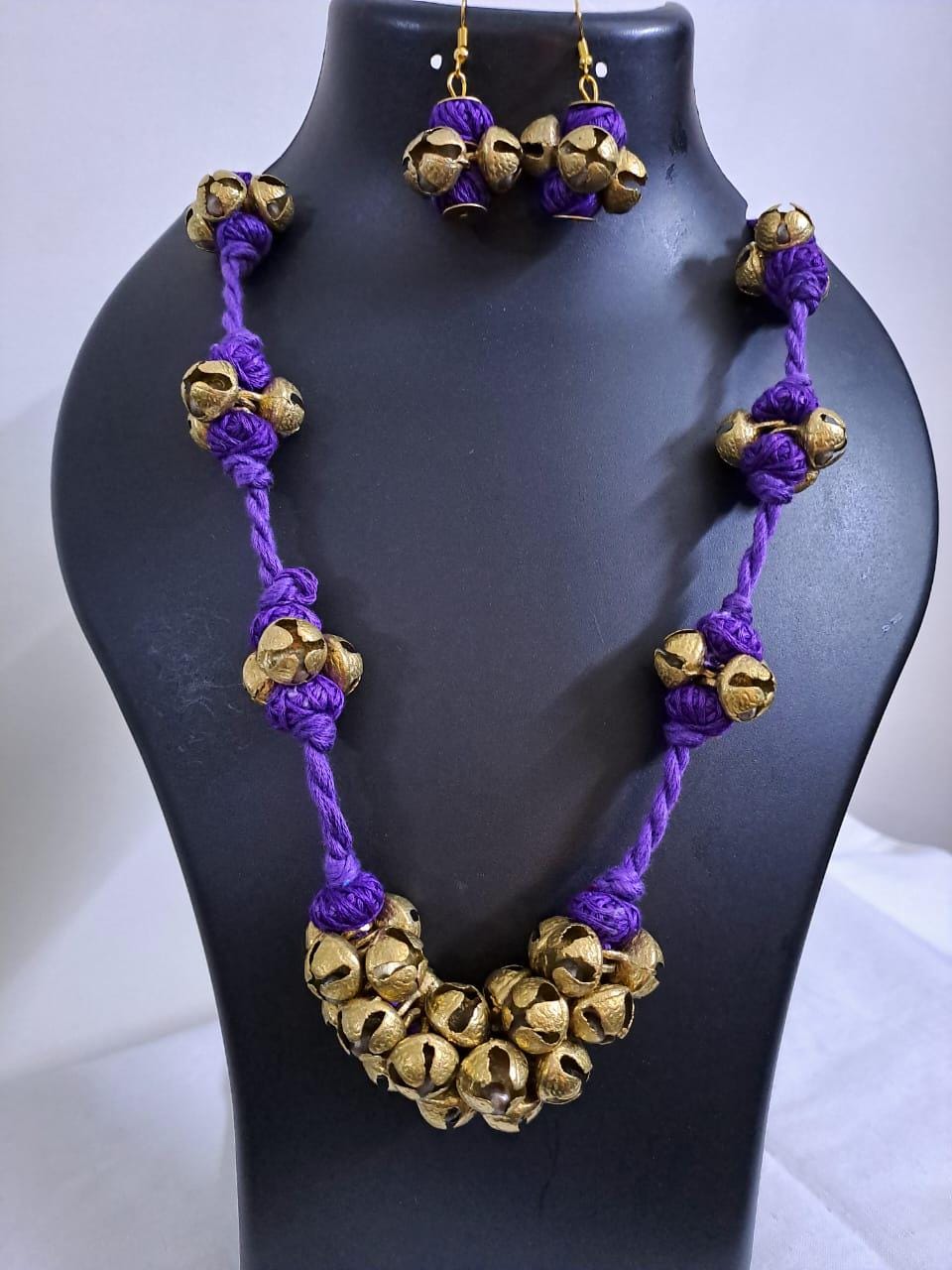 Elegant Thread necklace with trinkets n matching earrings