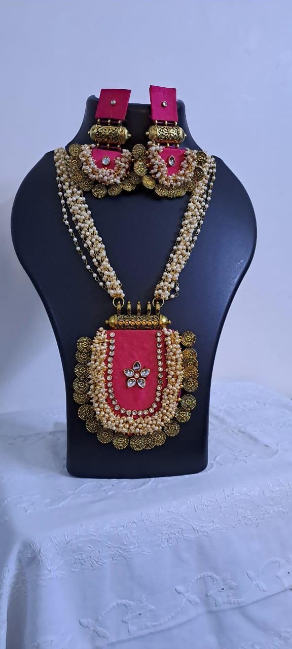 Exclusive Indian traditional pink fabric necklace with laural beads and kundan n matching earrings
