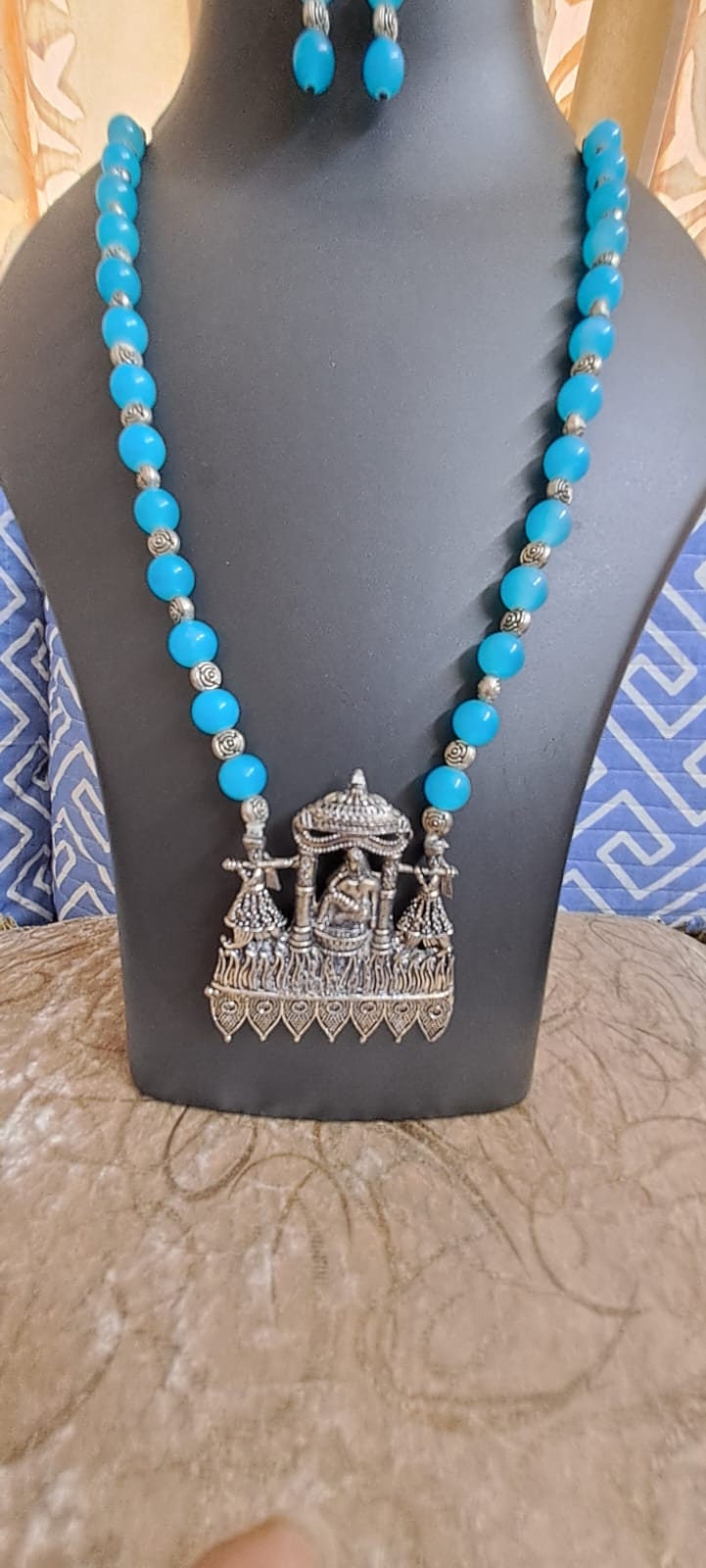 Glass beads necklace with oxidised silver pendant