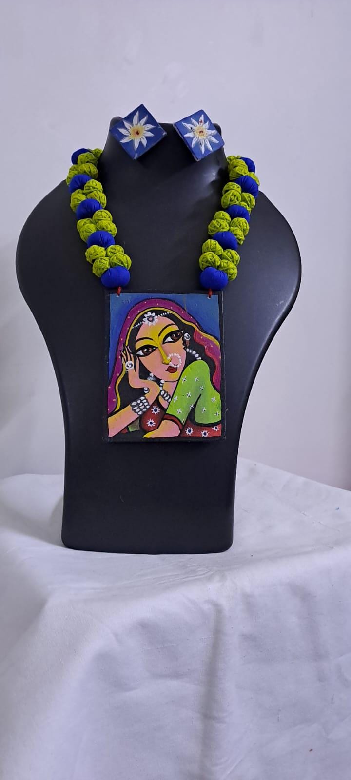 Handpainted fabric necklace set with earrings