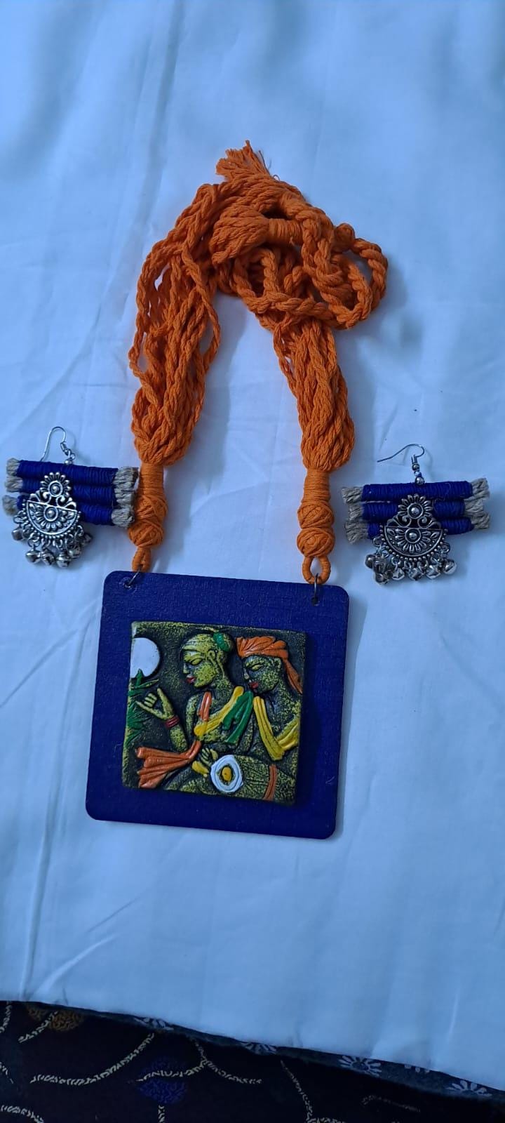 Terracotta and thread necklace