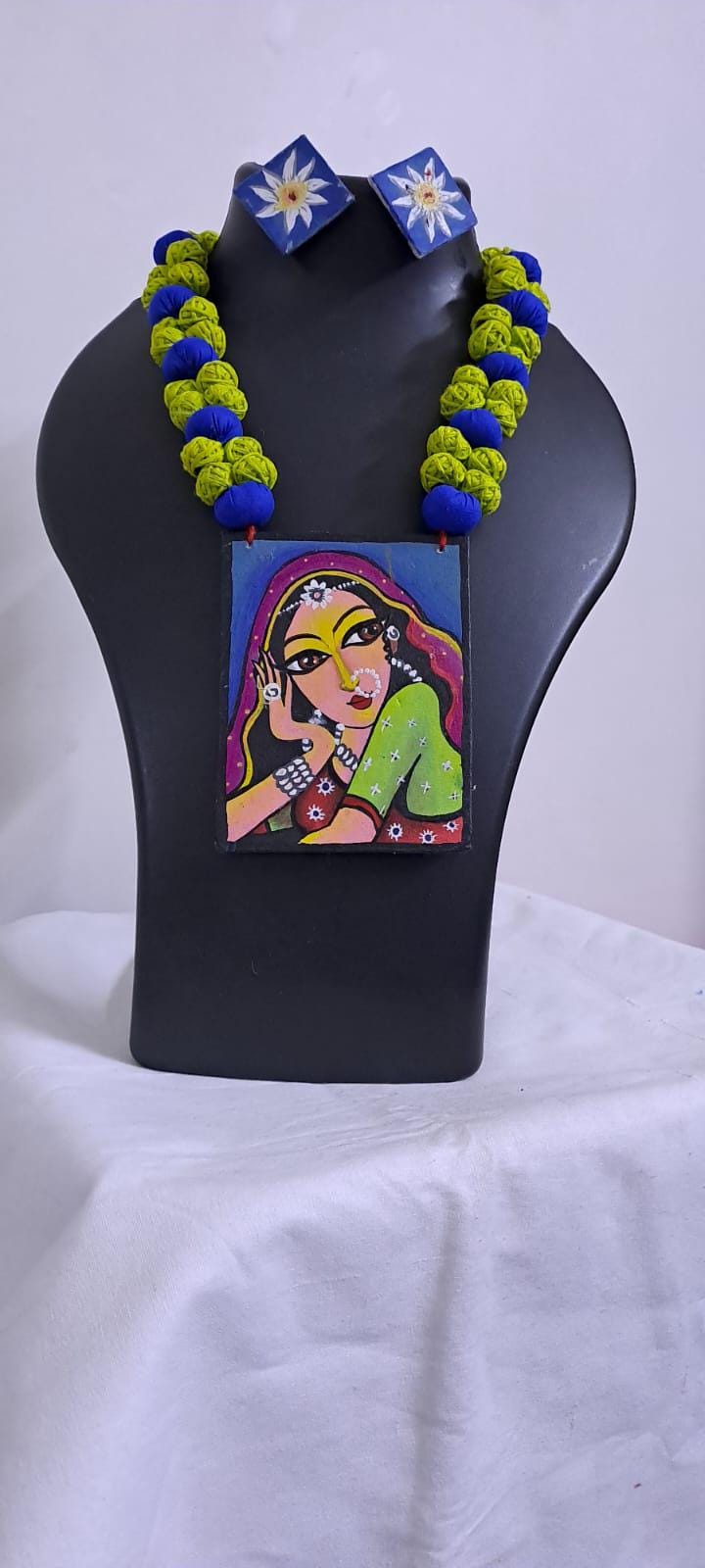 Handpainted fabric necklace set with earrings