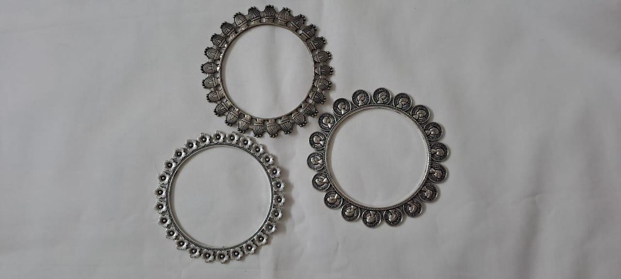 Combo offer of 3 single traditional silver oxidised bangles