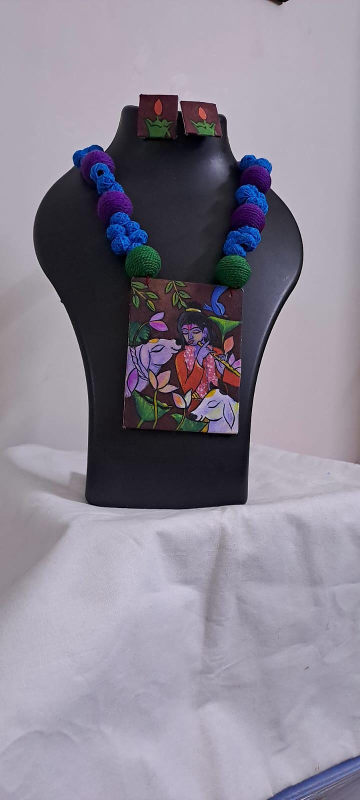 Handpainted fabric jewellery set with matching earrings
