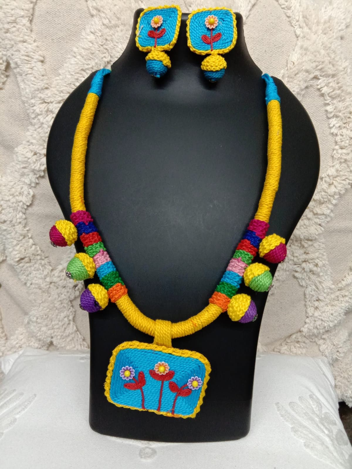 Handmade thread jewellery for summers