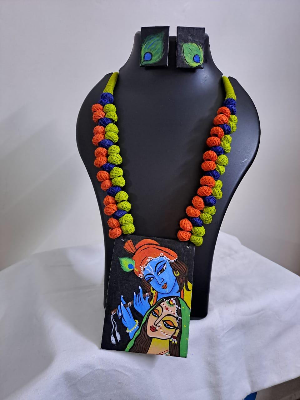 Handpainted fabric jewellery set with earrings
