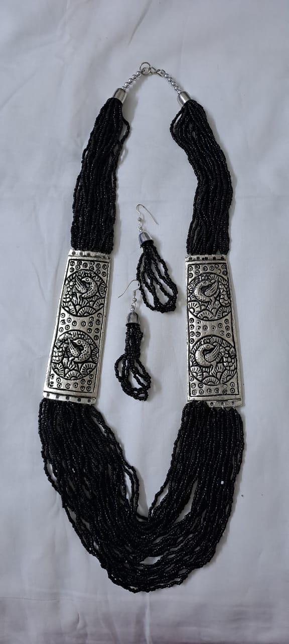 Exclusive silver oxidised set with layers of black seed beads n matching earrings