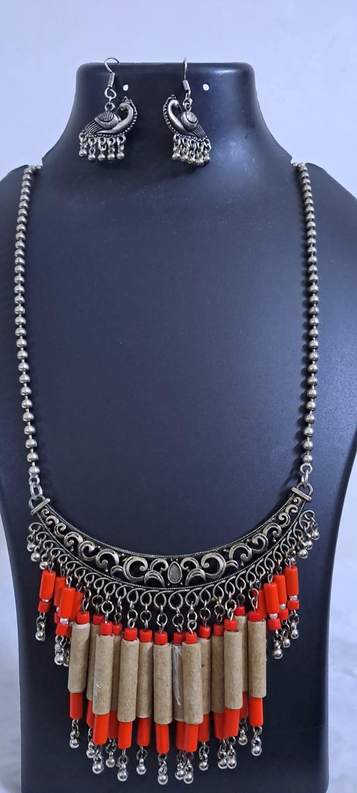 Silver oxidised pendant necklace set with paper beads fringes