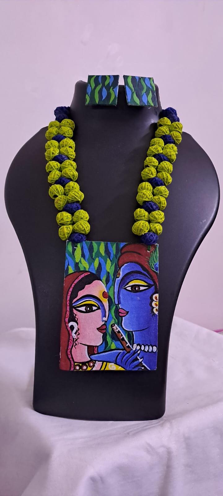 Handpainted fabric necklace set with earrings