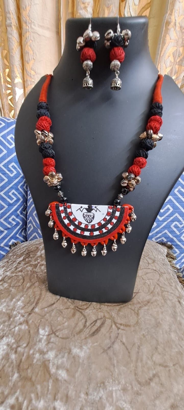 Handpainted fabric set with thread beads
