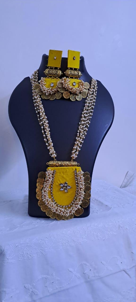 Exclusive Indian traditional yellow fabric necklace with laural beads and kundan n matching earrings