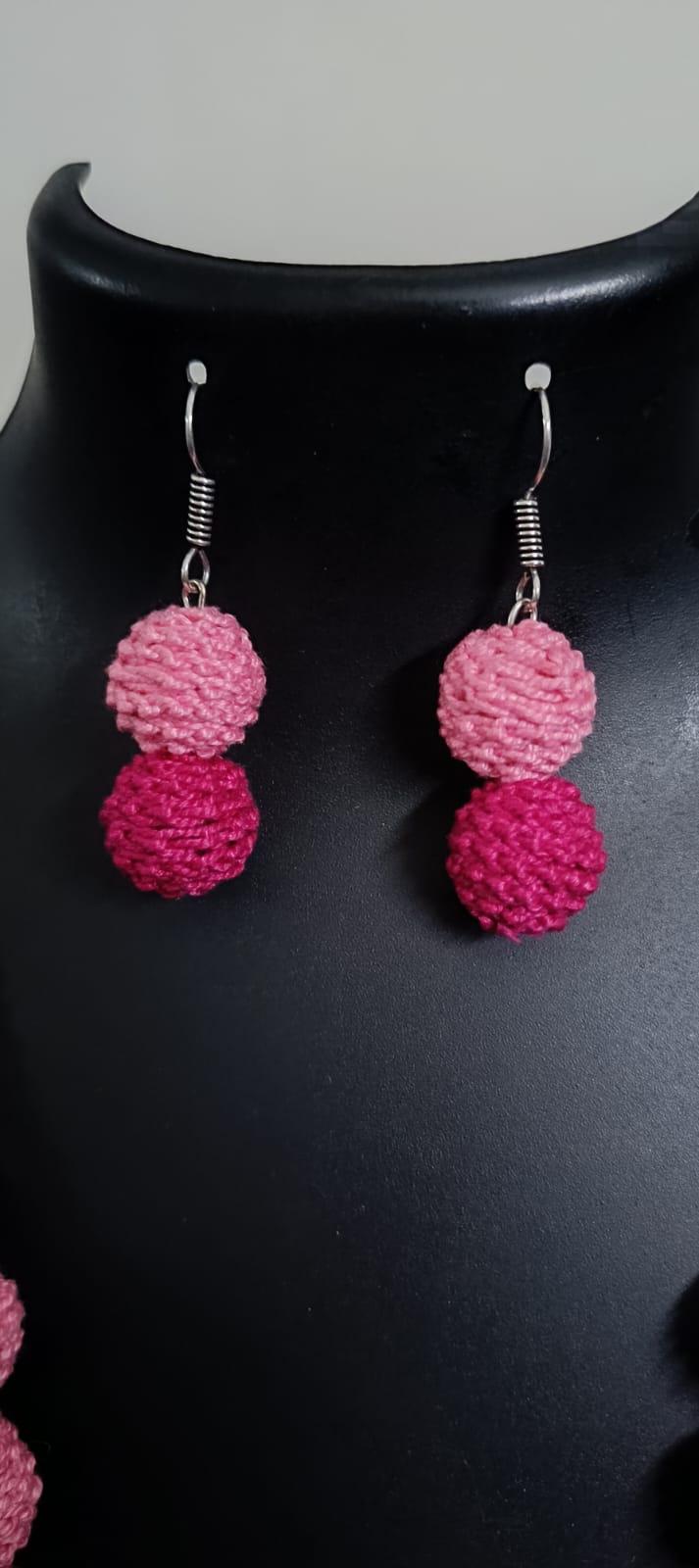 Exclusive 3 layered pink thread beads necklace set with matching earrings