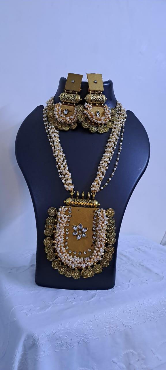 Exclusive Indian traditional golden fabric necklace with laural beads and kundan n matching earrings