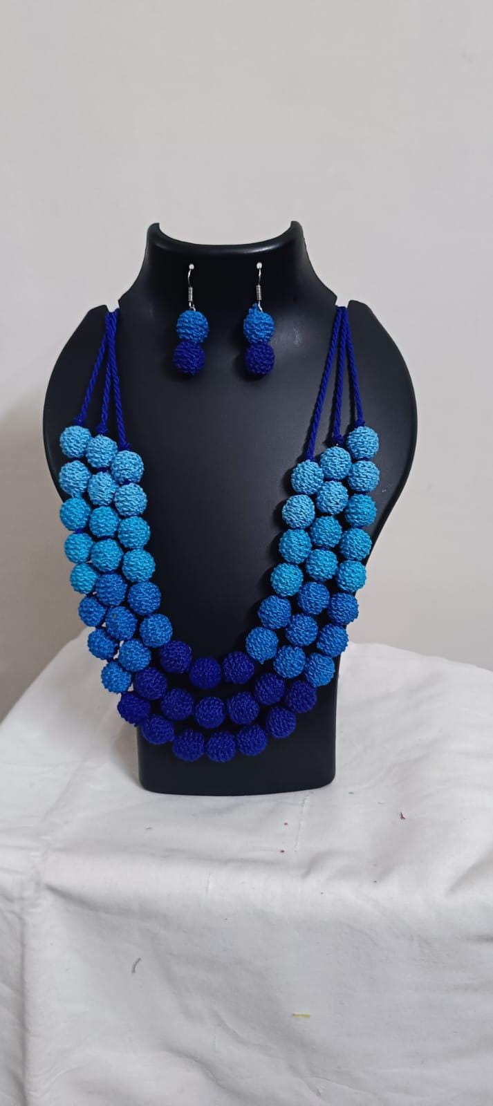 Exclusive 3 layered blue thread beads necklace set with matching earrings