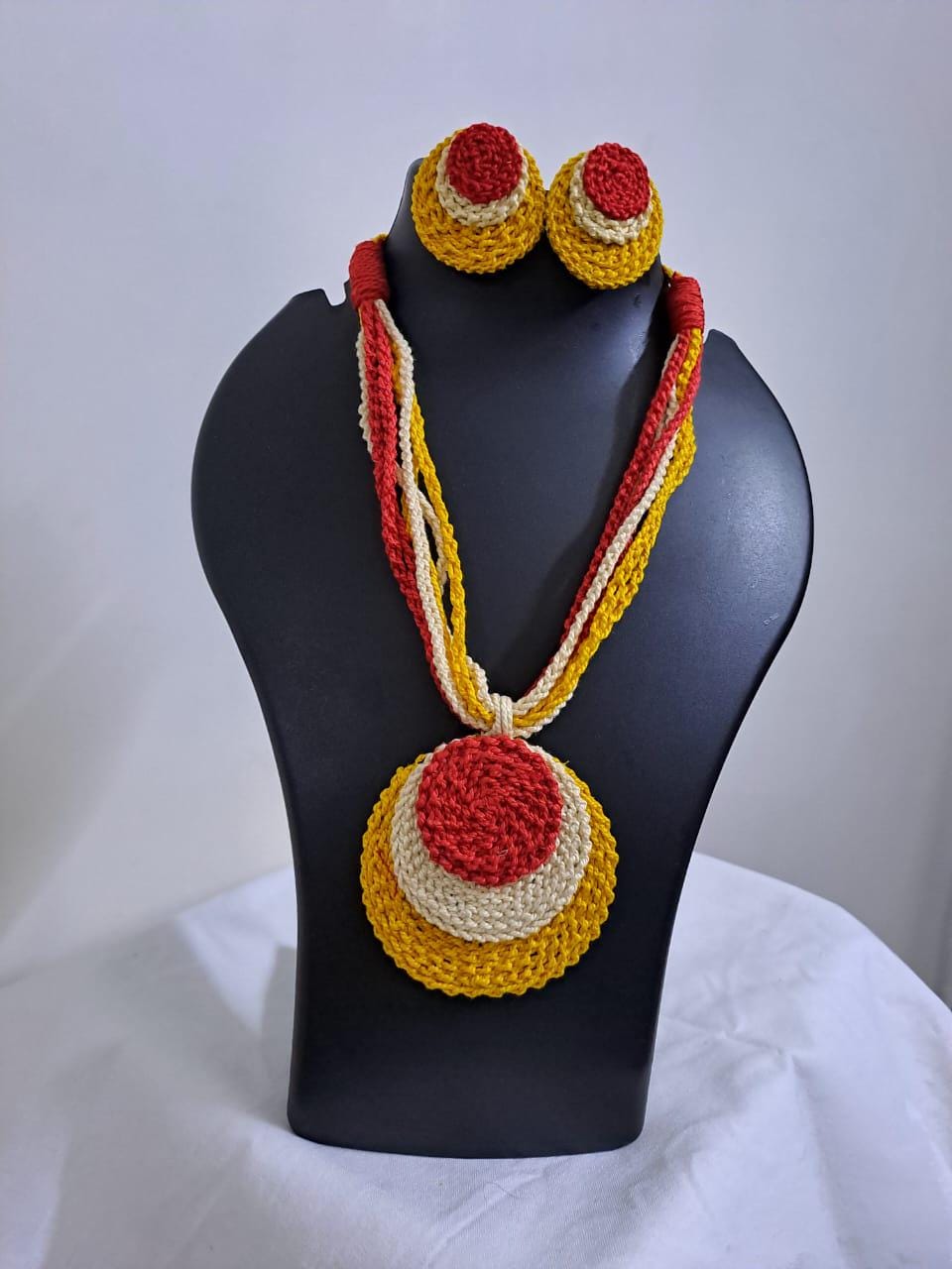 Handmade crochet jewellery set with matching earrings