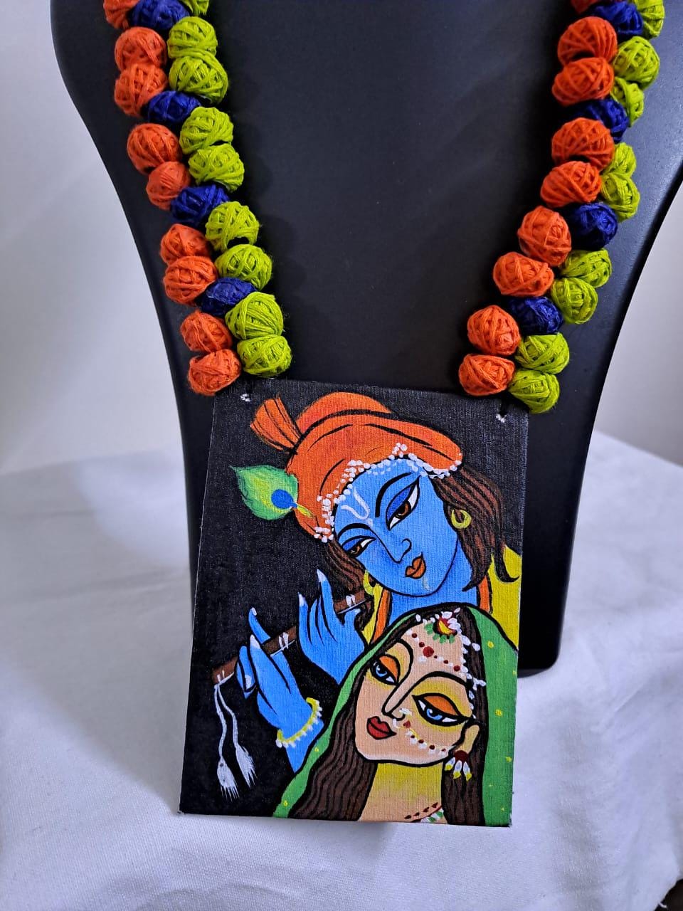 Handpainted fabric jewellery set with earrings