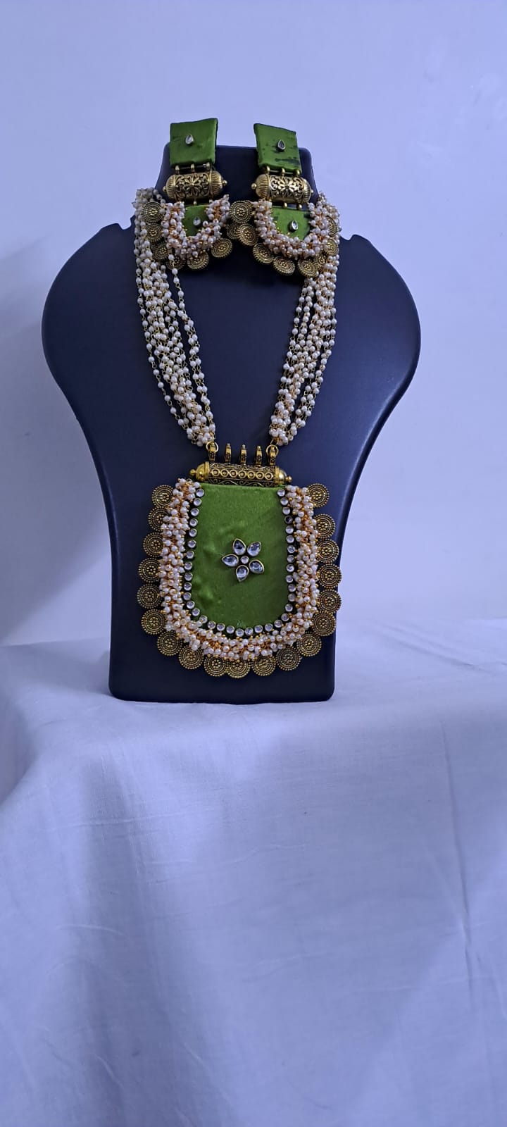 Exclusive Jewellery with Loreal and Golden Oxidised Charms