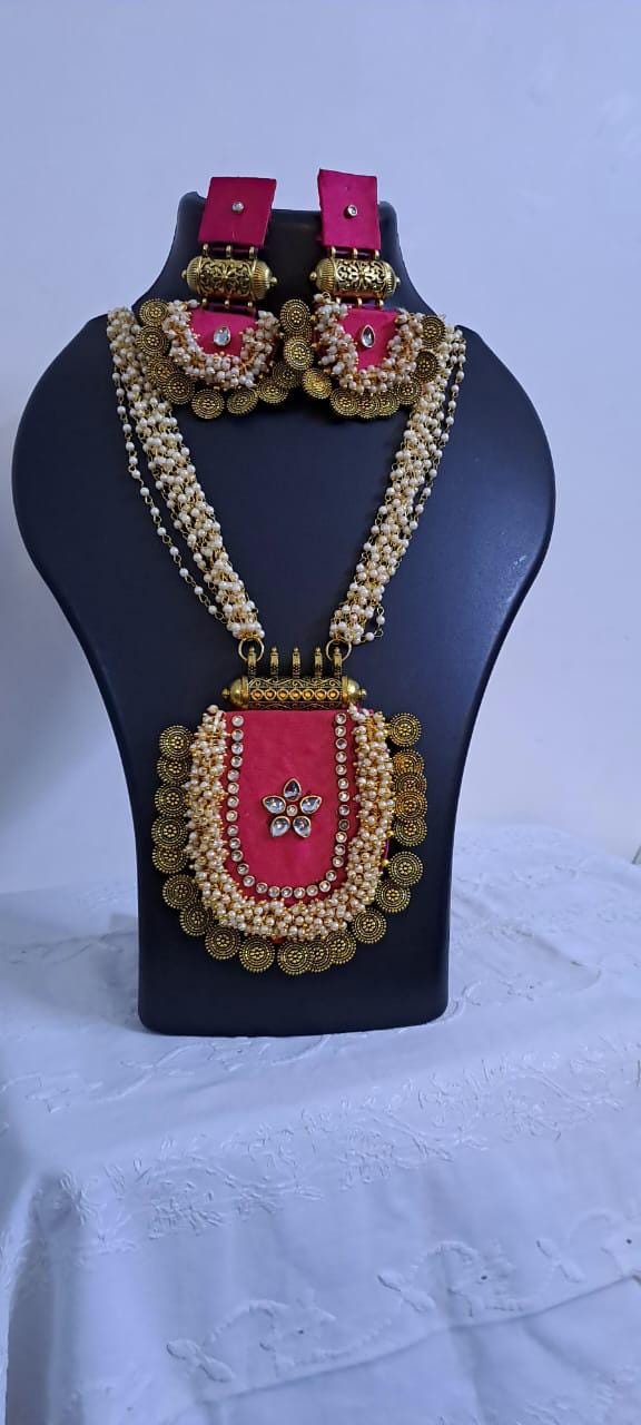 Exclusive Indian traditional pink fabric necklace with laural beads and kundan n matching earrings