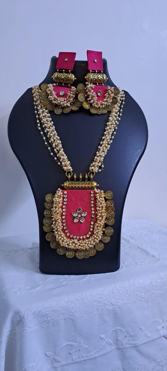 Exclusive Indian traditional pink fabric necklace with laural beads and kundan n matching earrings