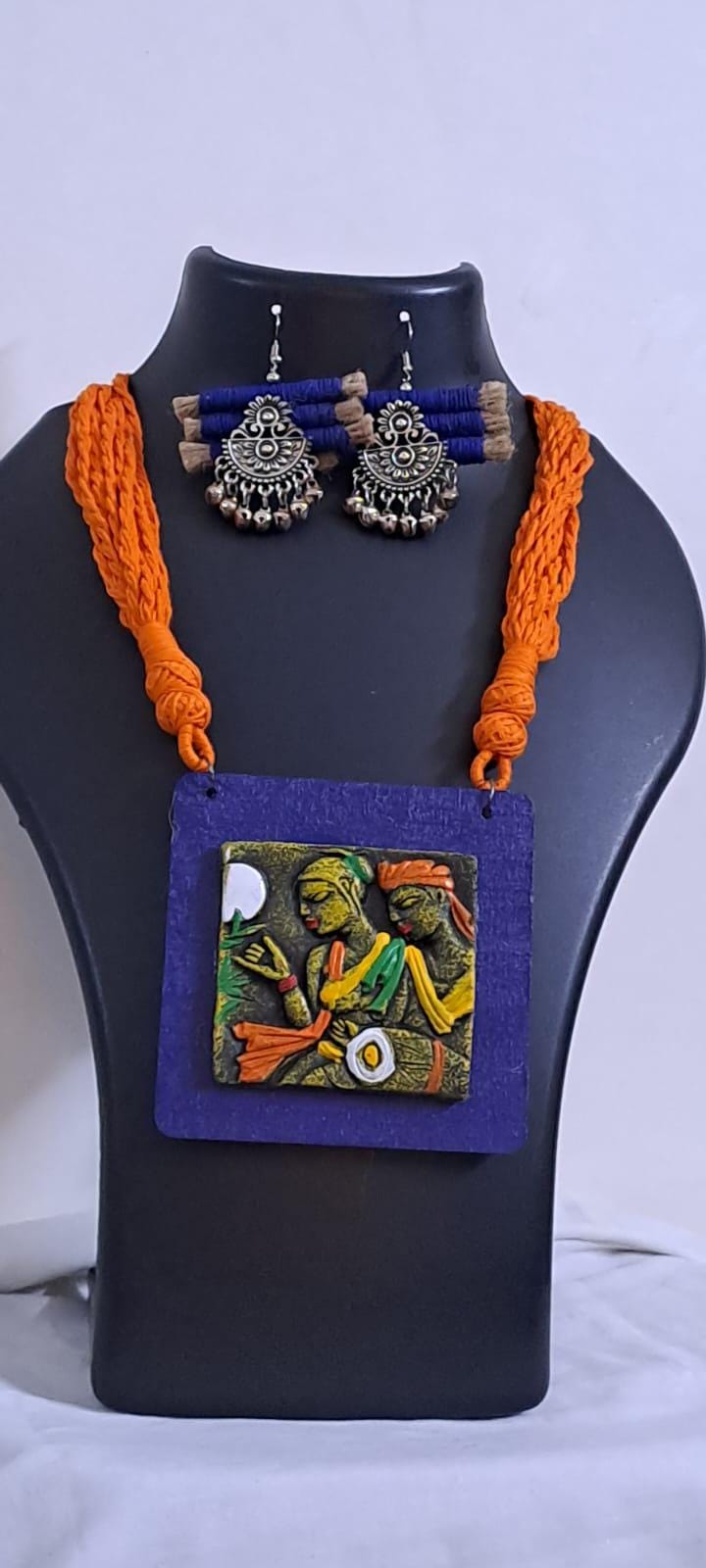 Terracotta and thread necklace
