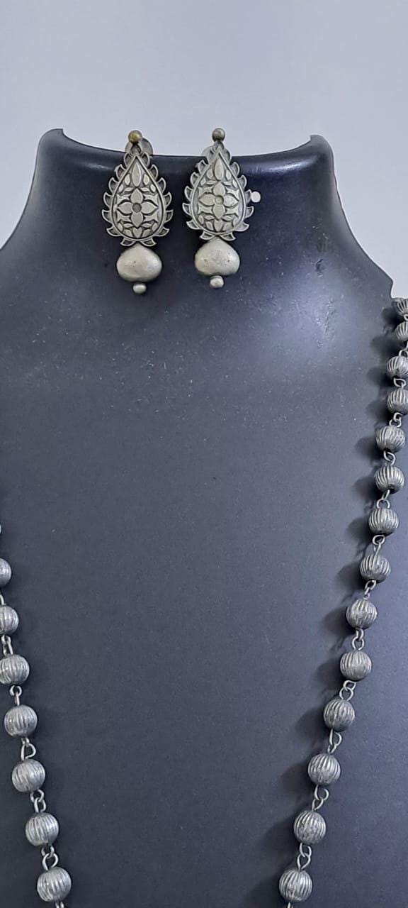 Exclusive light weight silver oxidised set.