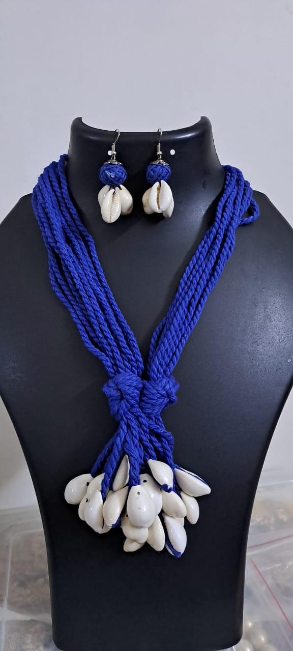 Exclusive combo shell necklaces  and matching earrings (4 sets)