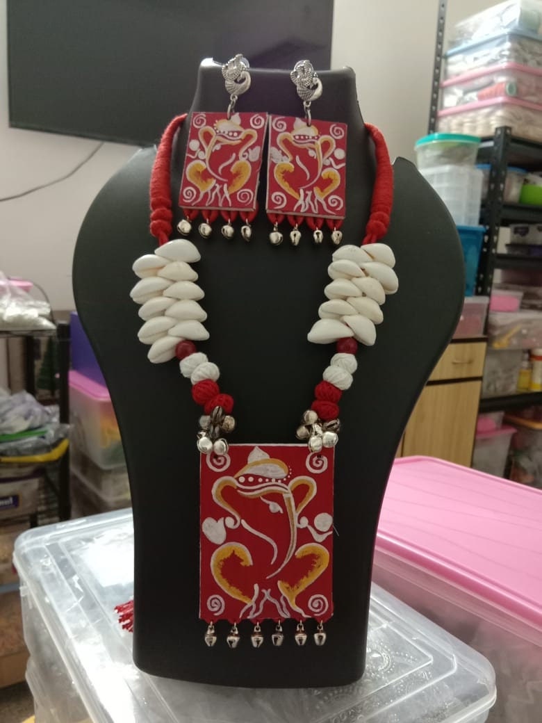 Hand painted Ganesha Jewellery Set