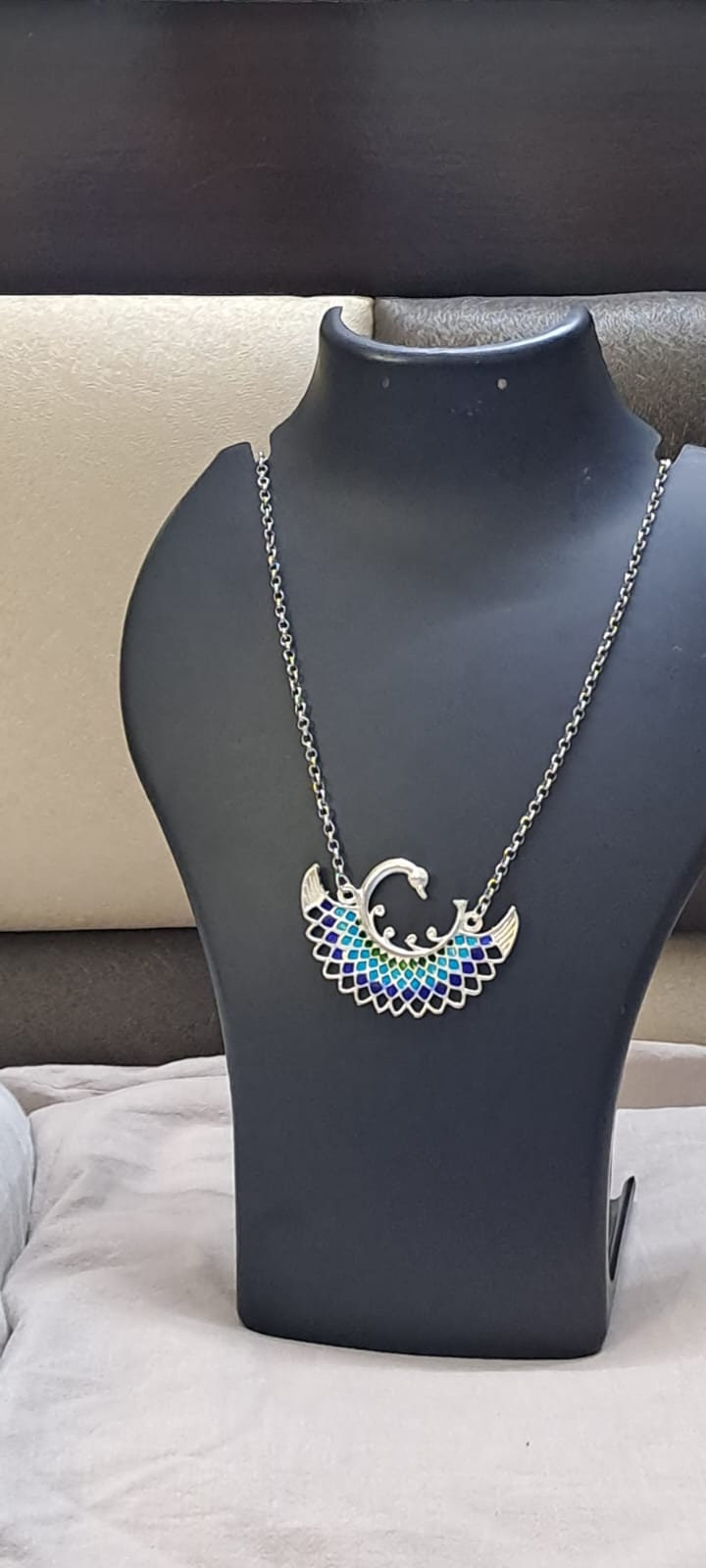 Silver oxidised chain with swan pendant